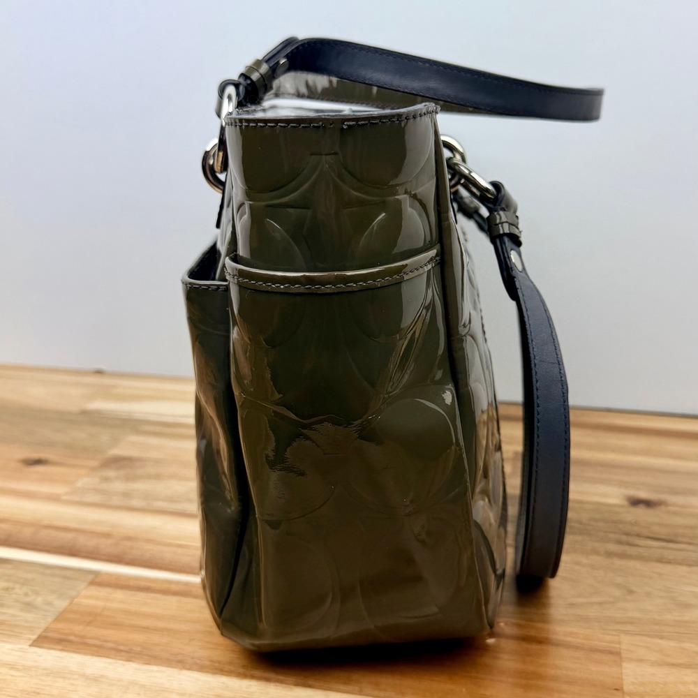 Coach Signature Embossed Patent Leather Tote Bag Olive Green Silver Hardware - Picture 4 of 13